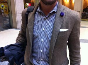 Mattocks_lapel-flower-purple-rose-at-Jacobs