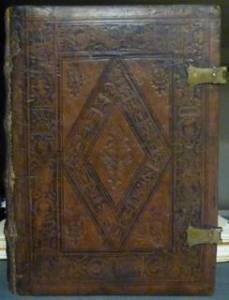 binding-woodboardwithcalfskin_pennlibraries-320-0ef88337a9f06a985b684a2ec223f6d9