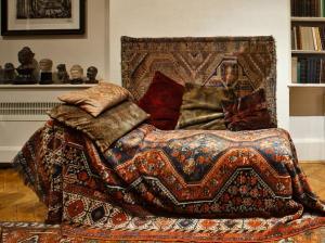 1097-7113-1097_2318_couch_side_on