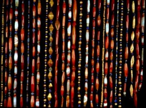 closeupcloakbeadsPuabi