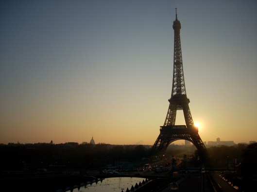 Eiffeltowerdawn